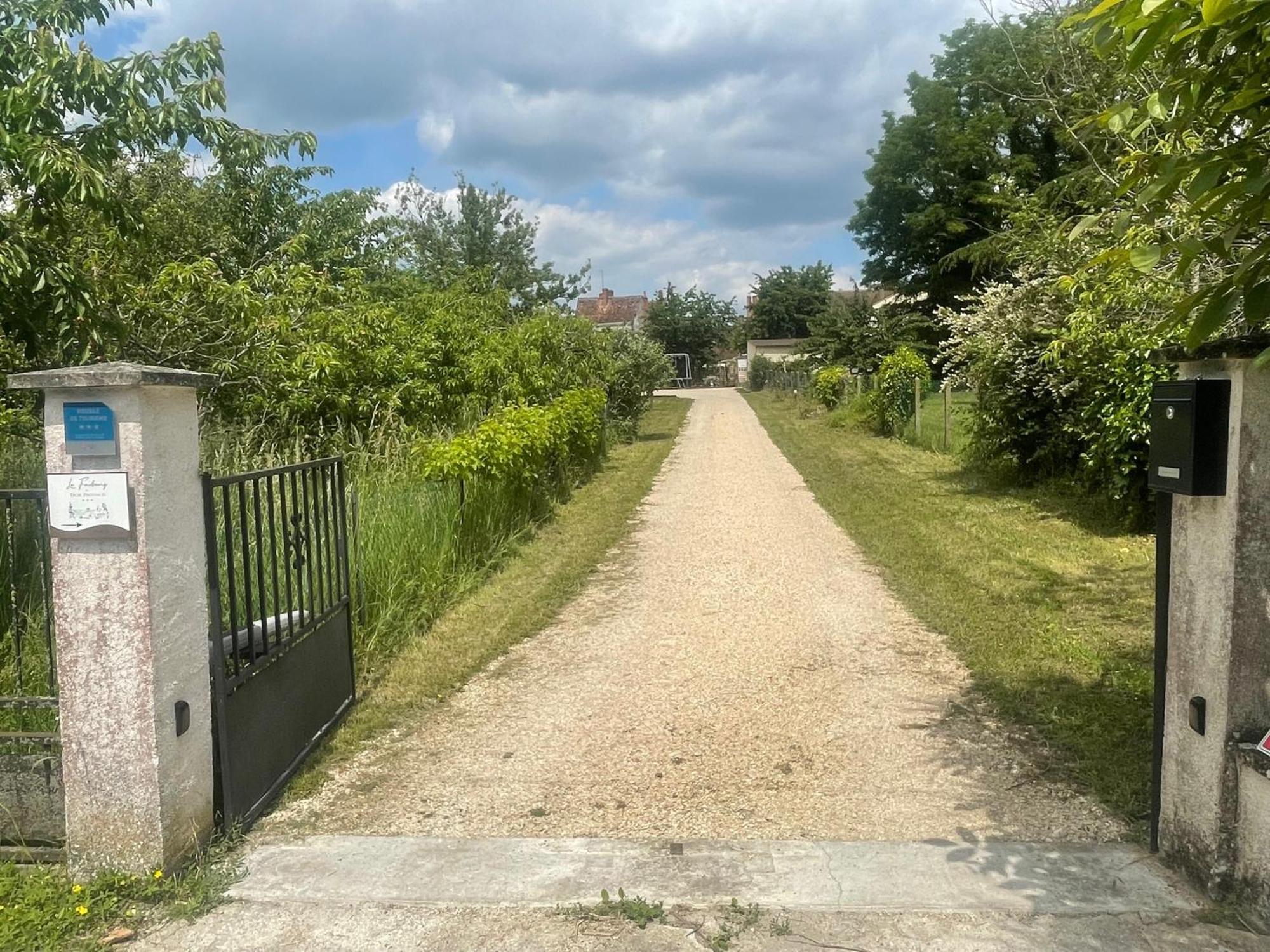 Le Faubourg Des Trois Provinces, Zoo De Beauval Apartment Noyers-sur-Cher Exterior foto